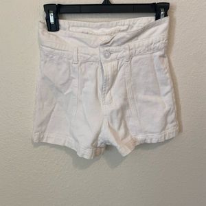 Woman’s white shorts, size small
